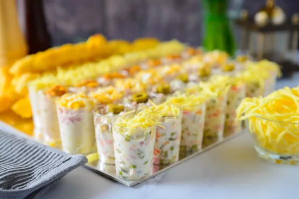 Salate ketering